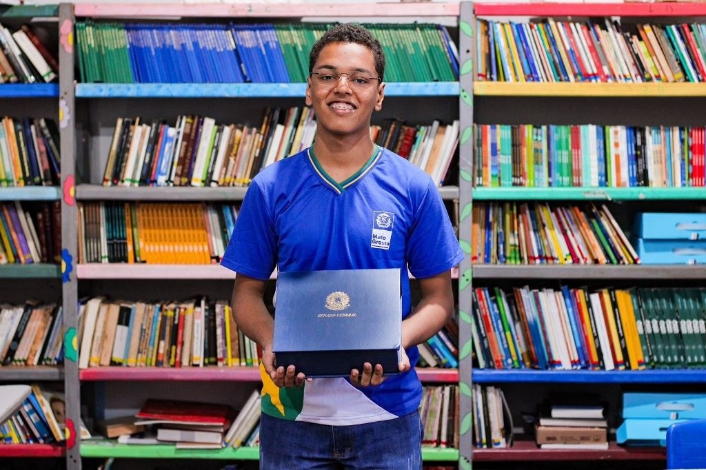 Estudantes da rede estadual de MT já podem se inscrever para o programa Jovem Senador 2024