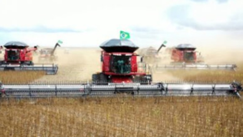 PIB do Brasil cresceu 2,9% em 2023 impulsionado pelo agronegócio, aponta IBGE