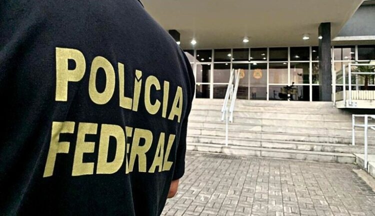 Falso médico que atendia em Cuiabá e divulgava serviços nas redes sociais é preso pela PF