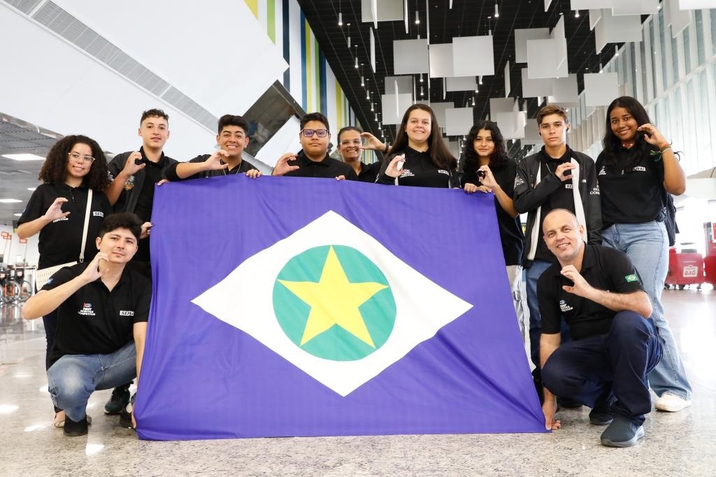Equipe de Sinop é a única composta 100% por estudantes da rede pública em campeonato nos EUA