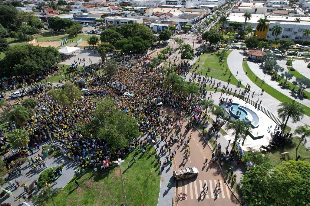 Bolsonaro fala de Ferrogrão, conquistas para o Agro e eleições municipais em discurso