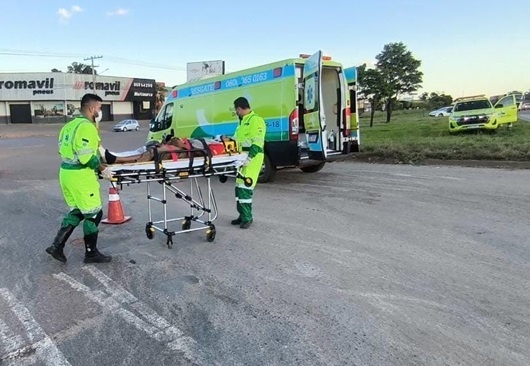 Entregador fica ferido após cair de moto em Sinop