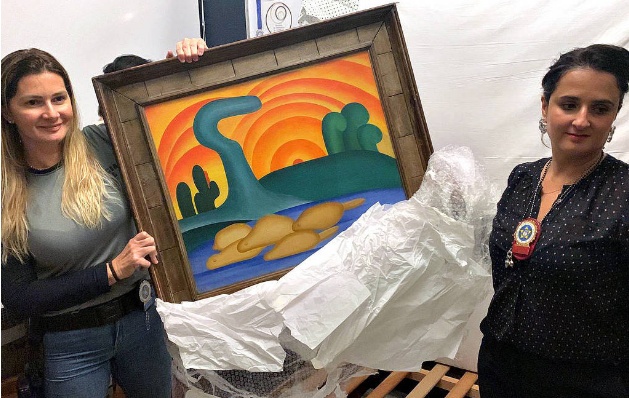 Presa mulher acusada de dar golpe de R$ 725 milhões em viúva de colecionador de arte