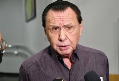 Ex-governador recebe alta e ficará em home-care em Cuiabá