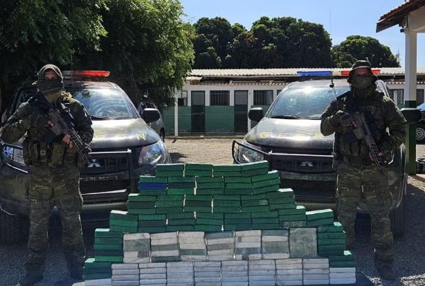 Mais 160kg de cocaína são encontrados dentro de caminhão frigorífico em MT