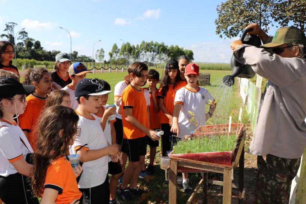 Estudantes visitam Embrapa na Semana do Meio Ambiente