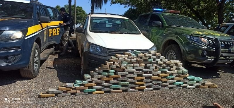 Após perseguição, traficante é preso com 140 tabletes de cocaína escondidos em fundo falso de veículo em VG