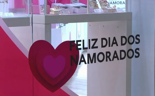 Dia dos Namorados deve movimentar R$ 230 milhões no comércio de MT