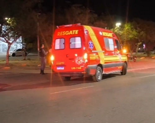 Três ficam feridos em colisão entre motos em Sinop