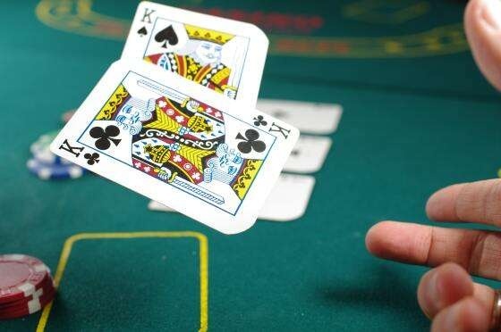 Comissão do Senado aprova projeto que libera jogo do bicho, cassino e bingo