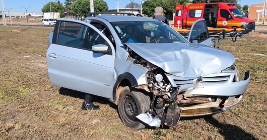 Homem fica ferido em colisão traseira no Setor Industrial em Sinop
