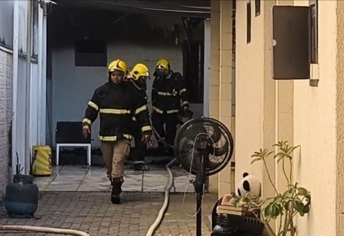 Incêndio atinge quitinete na região central de Sinop