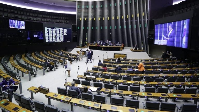 Novo ensino médio: Câmara aprova versão final da proposta