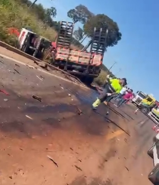 Colisão entre carretas deixa morto na BR-163 entre Sinop e Itaúba