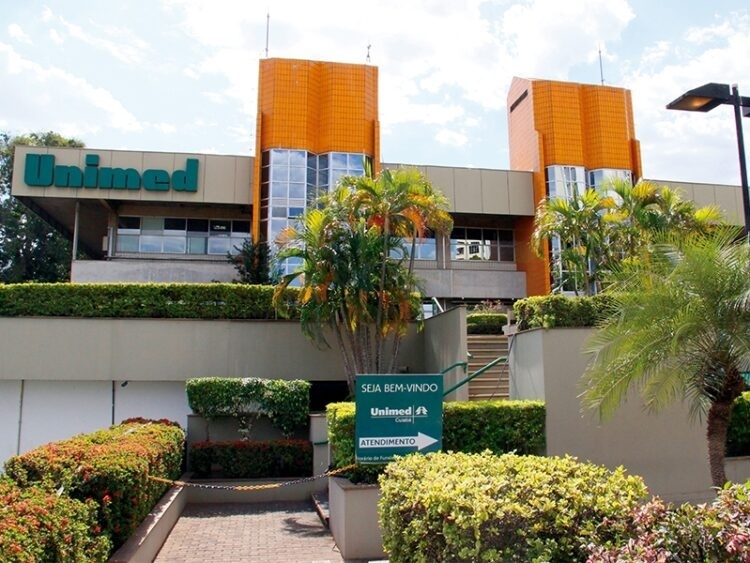 Unimed Cuiabá: ano contábil de 14 meses gera polêmica
