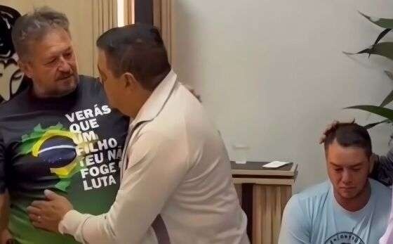 Cattani fingiu apoiar ex-genro para evitar que fugisse; 'Tínhamos que mantê-lo por perto'