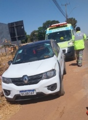Sinop: Motorista de aplicativo capota carro