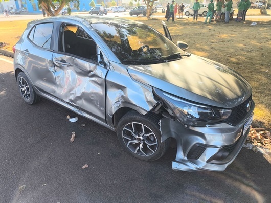 Sinop: Dois ficam feridos em colisão entre moto e carro