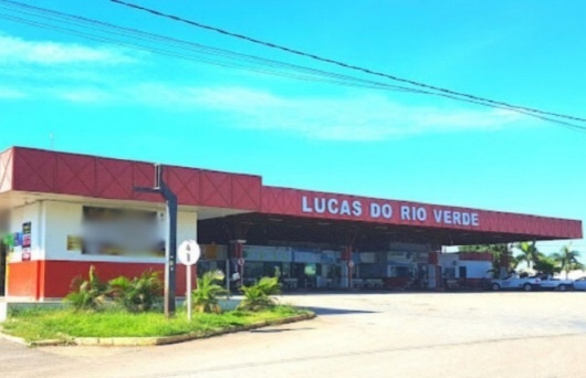 Homem é esfaqueado na porta da rodoviária de Lucas do Rio Verde