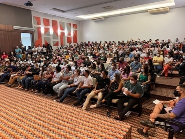 Hospital de Câncer MT convoca voluntários para o McDia Feliz