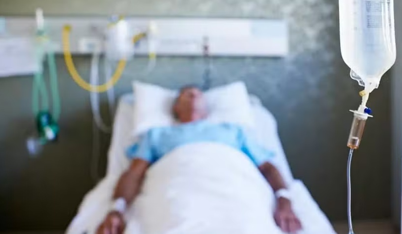Homem acorda após coma de seis meses e recebe conta de R$14 milhões