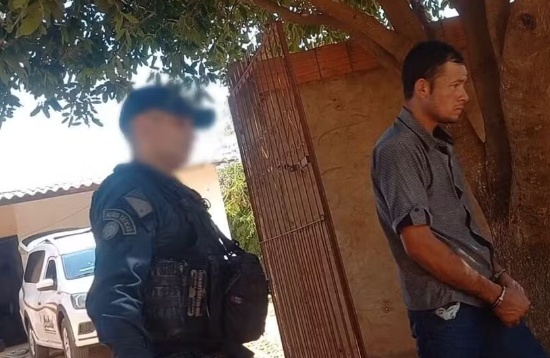Marido dorme ao lado do corpo da esposa e no dia seguinte confessa crime para mãe