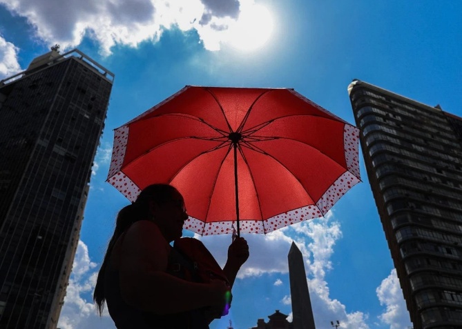 Nova onda de calor pode levar temperaturas a até 45ºC no Brasil; confira cidades mais críticas