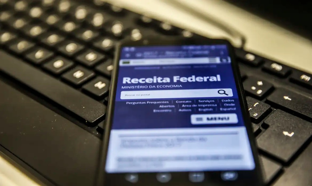 Receita Federal abre nesta sexta-feira, 23 de agosto, consulta ao quarto lote de restituição do IRPF 2024