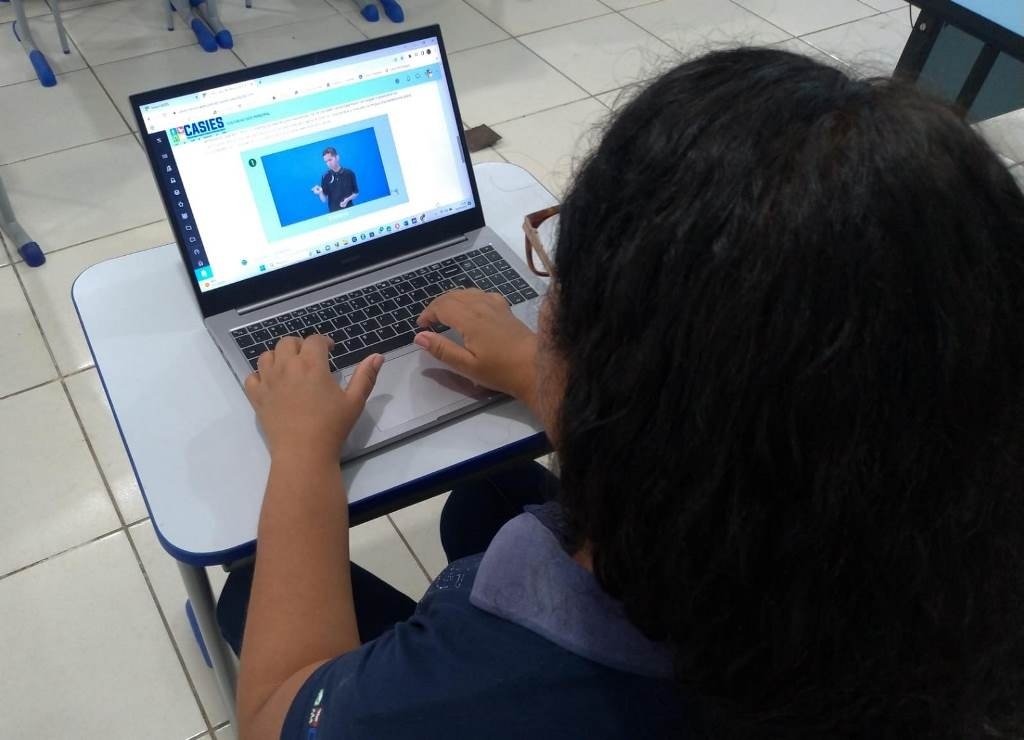 Seduc abre inscrições para certificar novos intérpretes de Libras para as escolas da Rede Estadual