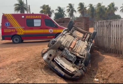 Pick-up capota na MT-140 em Sinop