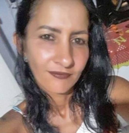 Ex-marido mata mulher a facadas e ataca idoso durante churrasco