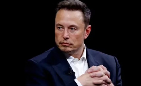 Idosa cai em golpe após acreditar que era namorada do empresário Elon Musk, diz polícia
