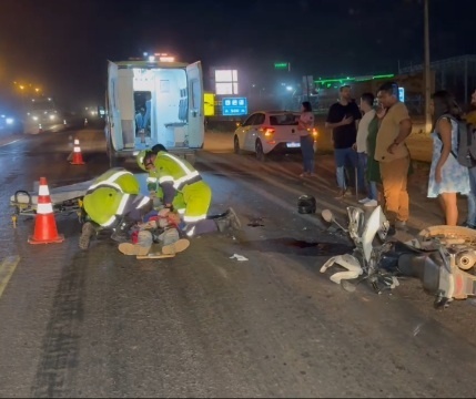 Motociclista fica em estado grave após colidir na traseira de ônibus na BR-163 em Sinop