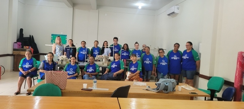 Centro de Convivência sedia nova turma do curso de costureiro industrial do programa Qualifica Sinop