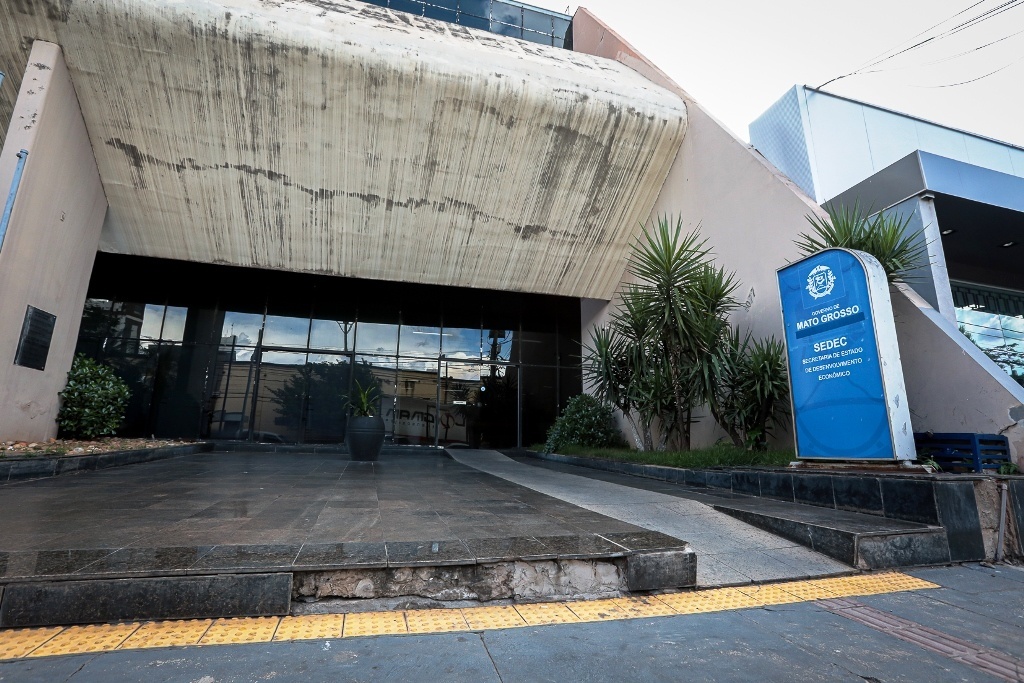 Sedec publica edital de processo seletivo com 33 vagas para nível superior e cadastro reserva