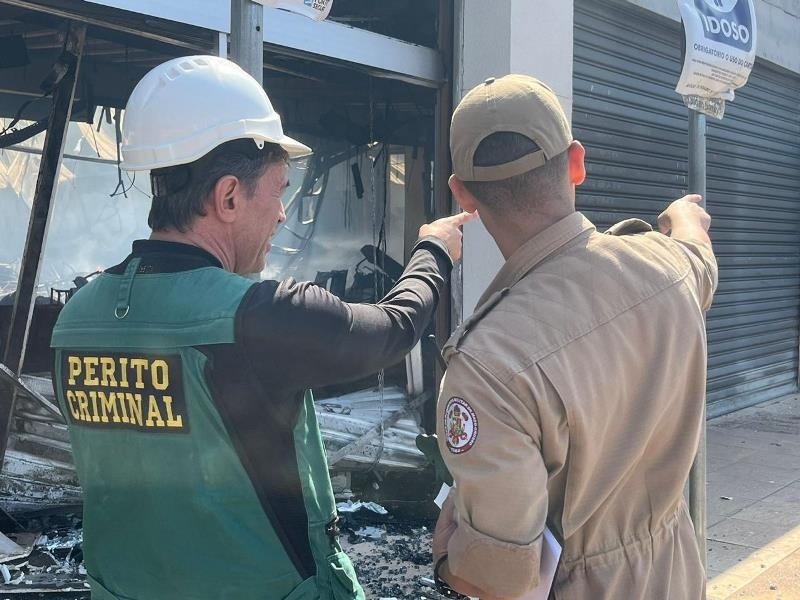 Laudo conclui que superaquecimento elétrico causou início do incêndio que destruiu Shopping Popular