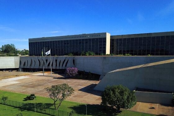 Caso Zampieri: Coaf aponta suspeitas de corrupção em decisões envolvendo ministro do STJ