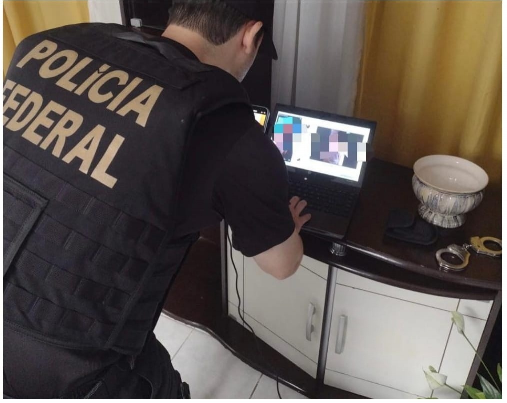 PF cumpre mandado em Cuiabá contra pedófilo por armazenar arquivos de abuso sexual infantil