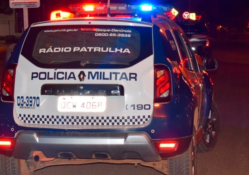 Usuário de drogas é preso após agredir e ameaçar esquartejar mãe de 70 anos por não receber dinheiro