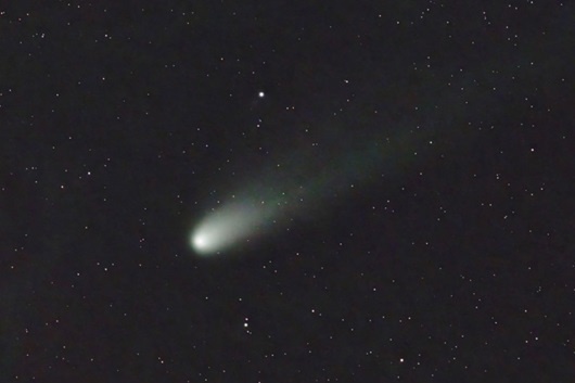 Estudantes registram passagem de cometa raro em MT