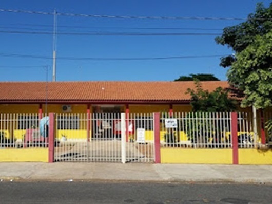 Sorriso: Alunos são flagrados exibindo simulacro dentro de sala de aula
