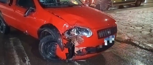 Sinop: Jovem é socorrido com ferimentos após colisão entre moto e pick-up