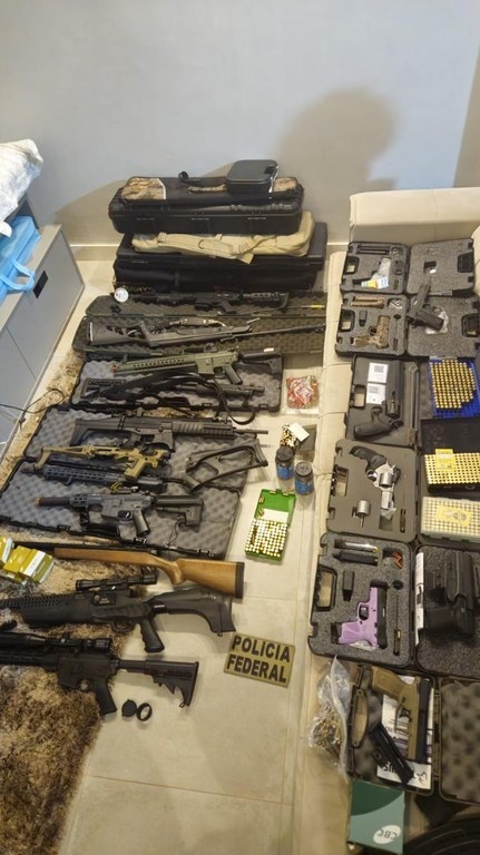 Apreensão de meia tonelada de cocaína em MT leva à prisão de policiais rodoviários e PMs pela PF