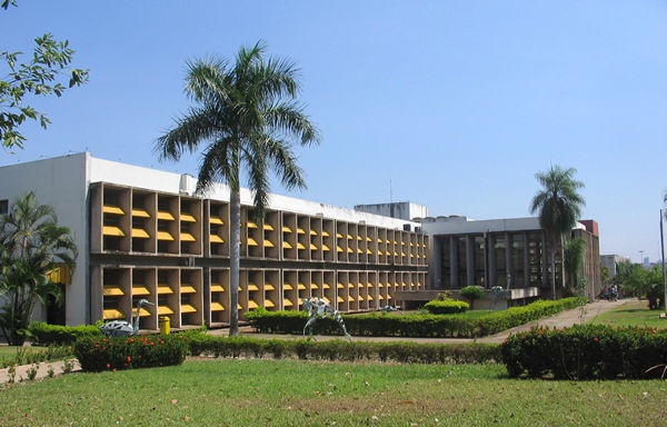 Pais e alunos pedem para UFMT reconsiderar bonificação na nota do Enem