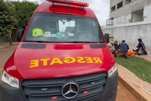 Sinop: Homem sofre fratura após cair de cima de muro