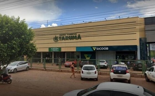 Bandidos invadem banco e tentam arrombar cofre