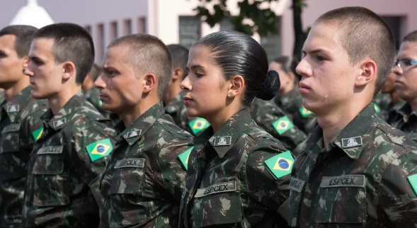 Alistamento militar feminino começa em 1° de janeiro; veja detalhes