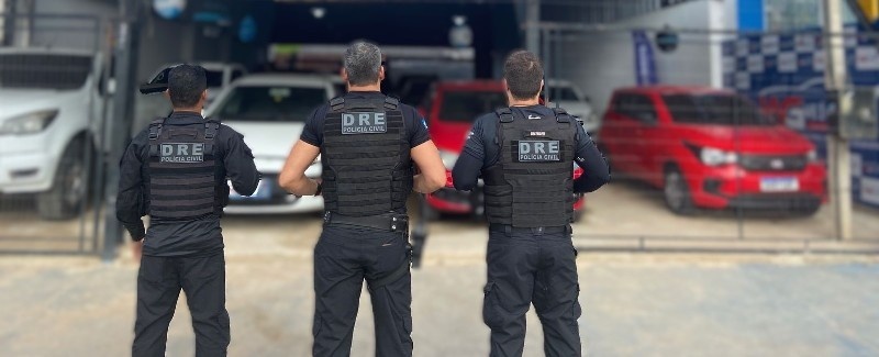 PC mira investigados por usar revenda de veículos para tráfico de drogas em MT; dono de garagem é preso