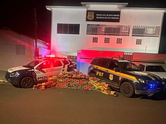 Polícia Militar e PRF apreendem 212 quilos de supermaconha