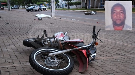 Motociclista morre após perder controle e bater em poste em avenida
